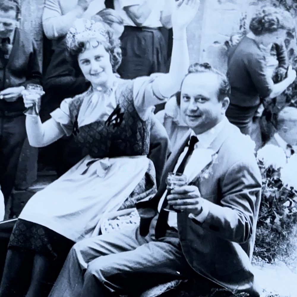 1965 - Bürgermeister Willi Schmitt beim Traubenblütenfestumzug