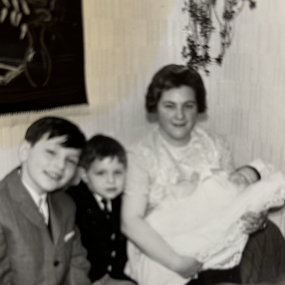 1967 - Geboren als dritter Sohn