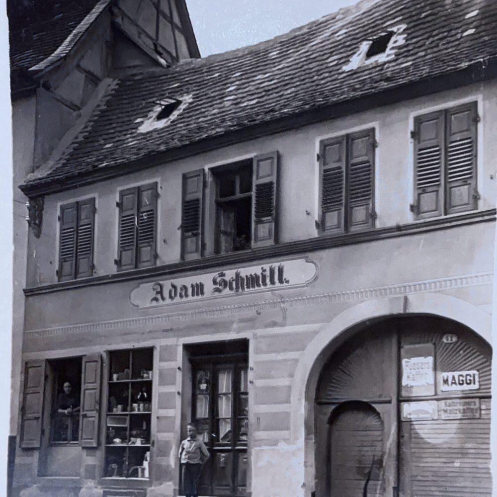 Elternhaus meines Vaters - Kolonialwaren und Landwirtschaftsbetrieb "Adam Schmitt"